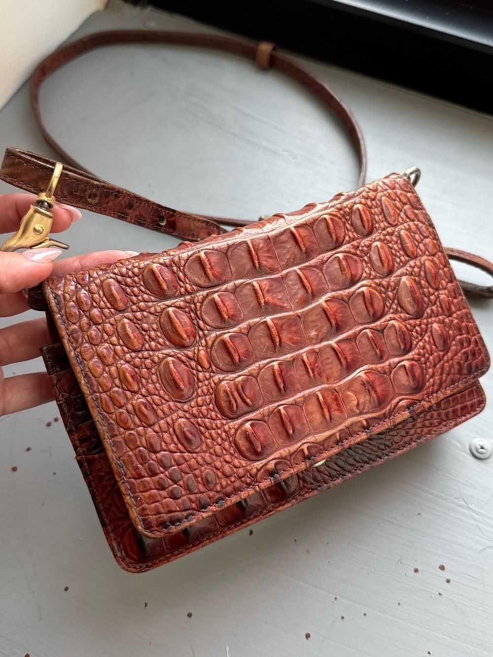 Vintage Brahmin Croc-Embossed Crossbody Wallet in Deep Brown - Picture 2 of 4